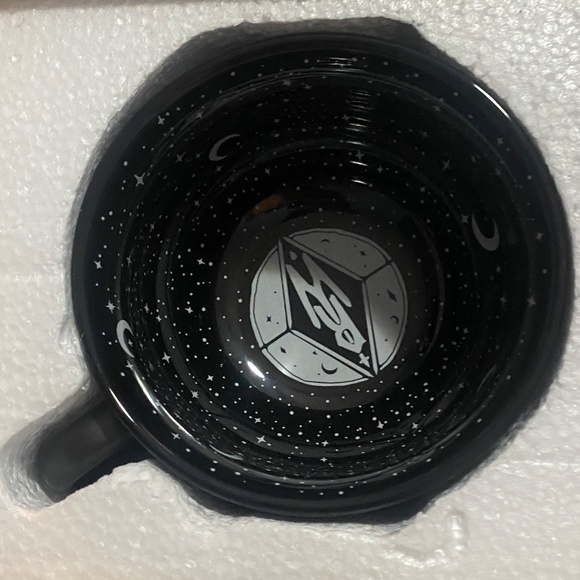 Rouge & Wolf - Picture 2 of 3